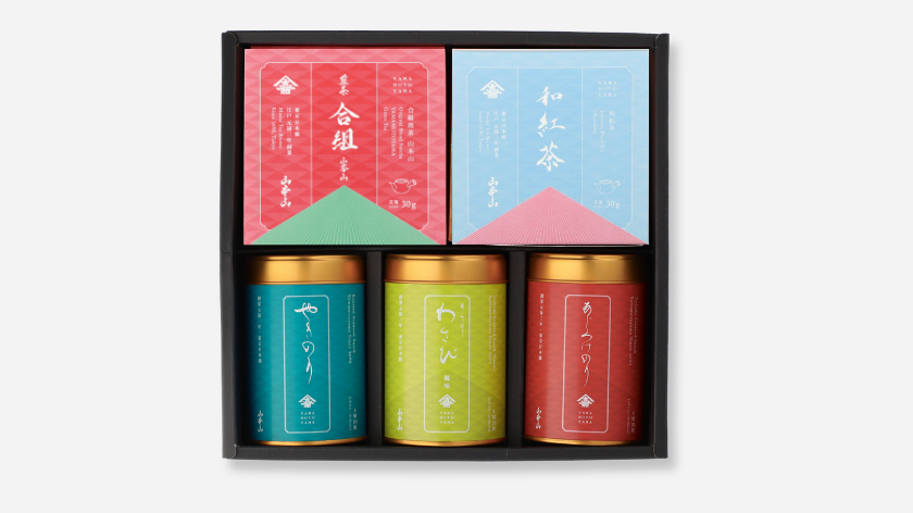 Assortment of nori crackers and various seaweed