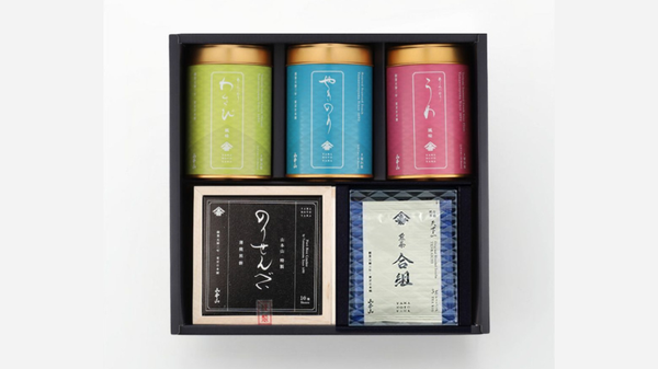 Assortment of nori crackers and various seaweed